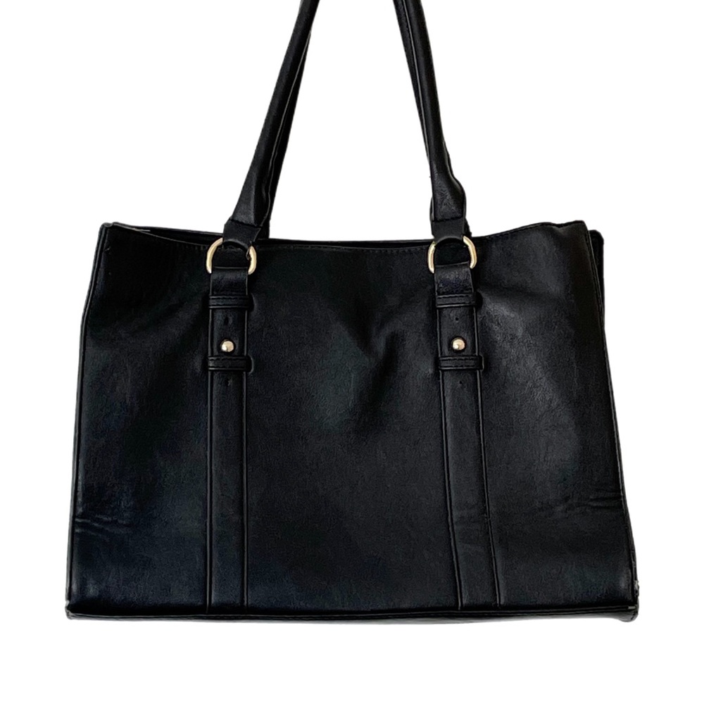 🎉FREE with 3+ items purchased🎉 FOREVER 21 Vegan Leather Bag